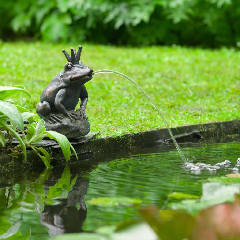 Spitter Garden Fountain King Frog